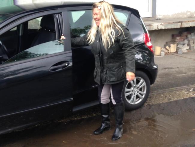 Miss Busty MilF Porno Video: Rain Puddle Hopps