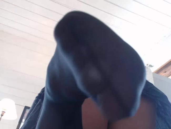 Miss Busty MilF Porno Video: ..riech mal an der Socke